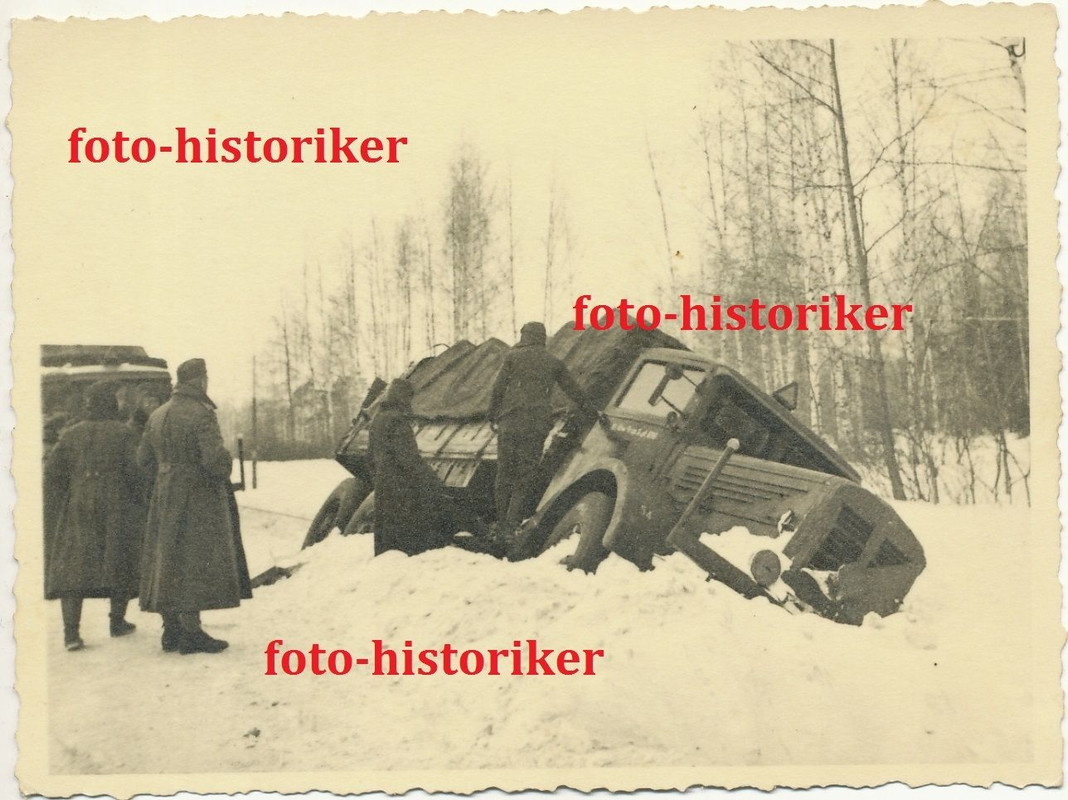 Kameraden mit LKW Büssing NAG 6-RAD Allrad festg