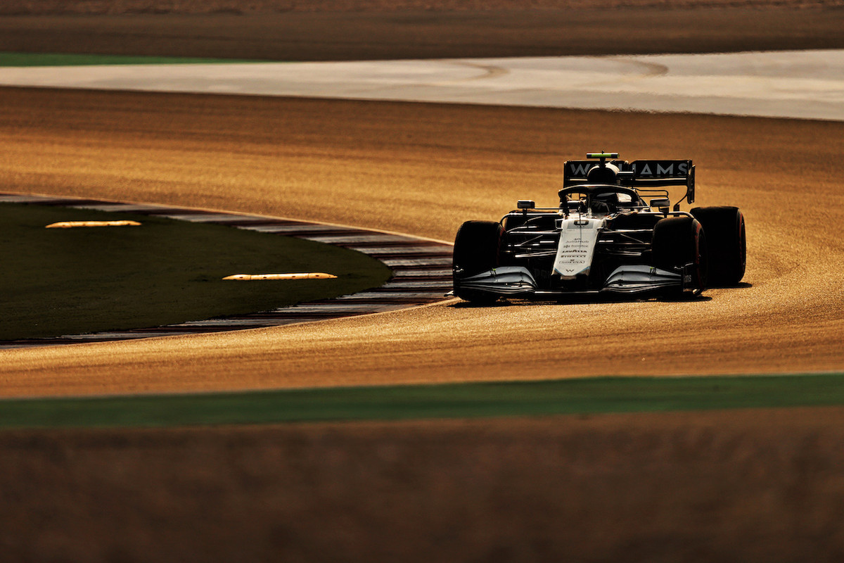 [Imagen: f1-gp-qatar-sabato-156.jpg]