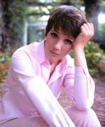julie-andrews-md49