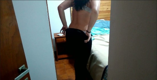 [Image: Voyeur30015100407.jpg]
