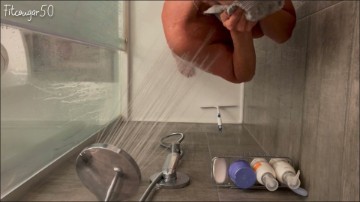 [Image: Voyeur50165105633.jpg]