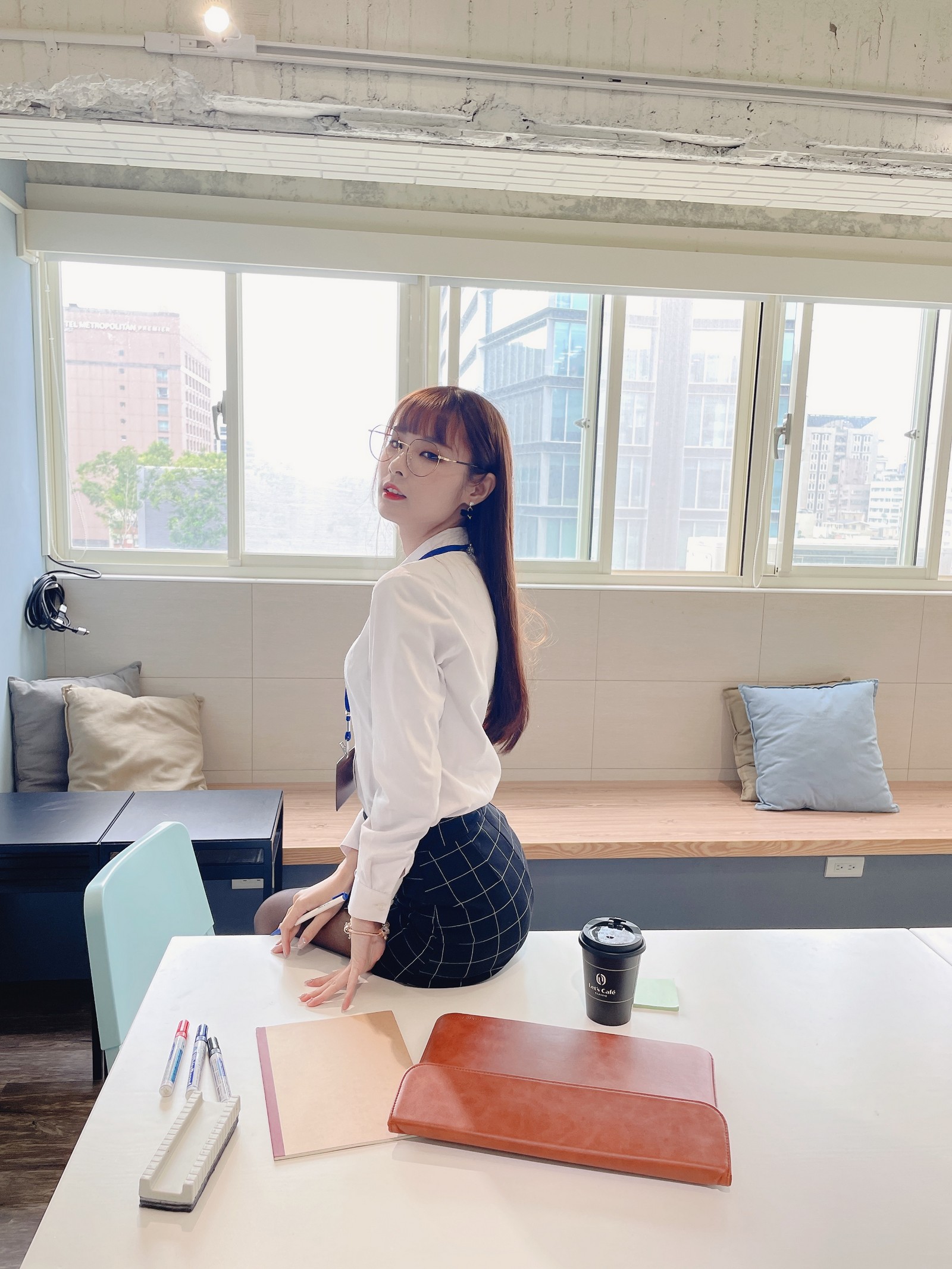 泥泥汝 OL 女郎 B 主题 写真＋视频合集｜高人气职业风作品（350P｜12V｜840MB）插图4