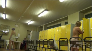[Image: Voyeur25275113710.jpg]