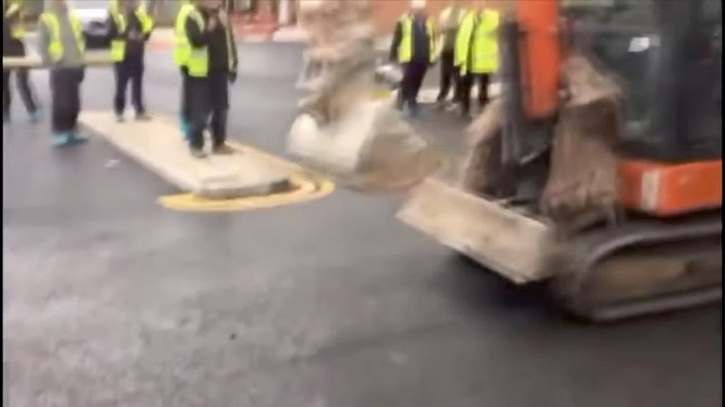 [Image: s5wcaw4d5qx8.jpg]