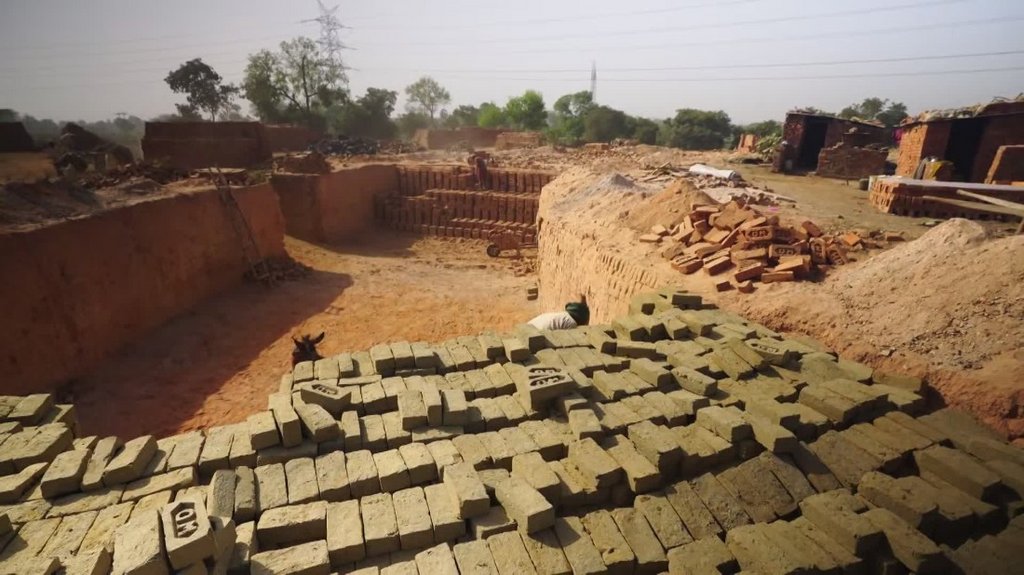 [Image: z1kfl6p1f5hc.jpg]