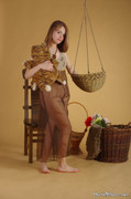 Marvel-Charm-Nicolette-Basket-Lady-054