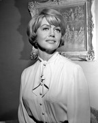 Dorothy-Malone-ma72
