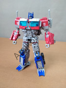 Rise-Of-The-Beasts-Mainline-Voyager-Optimus-Prime-In-Hand-Images-1