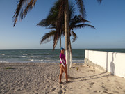Un-d-a-en-la-playa-en-la-tarde-17
