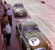  1960 International Championship for Makes 60seb00-Pits-MGA