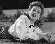 ann-sothern-b17