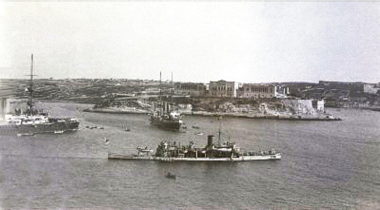 HMS Polyphemus на Мальте