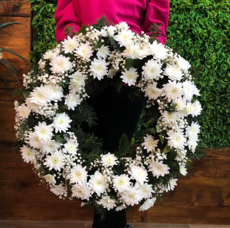 Coroana Din Crizanteme