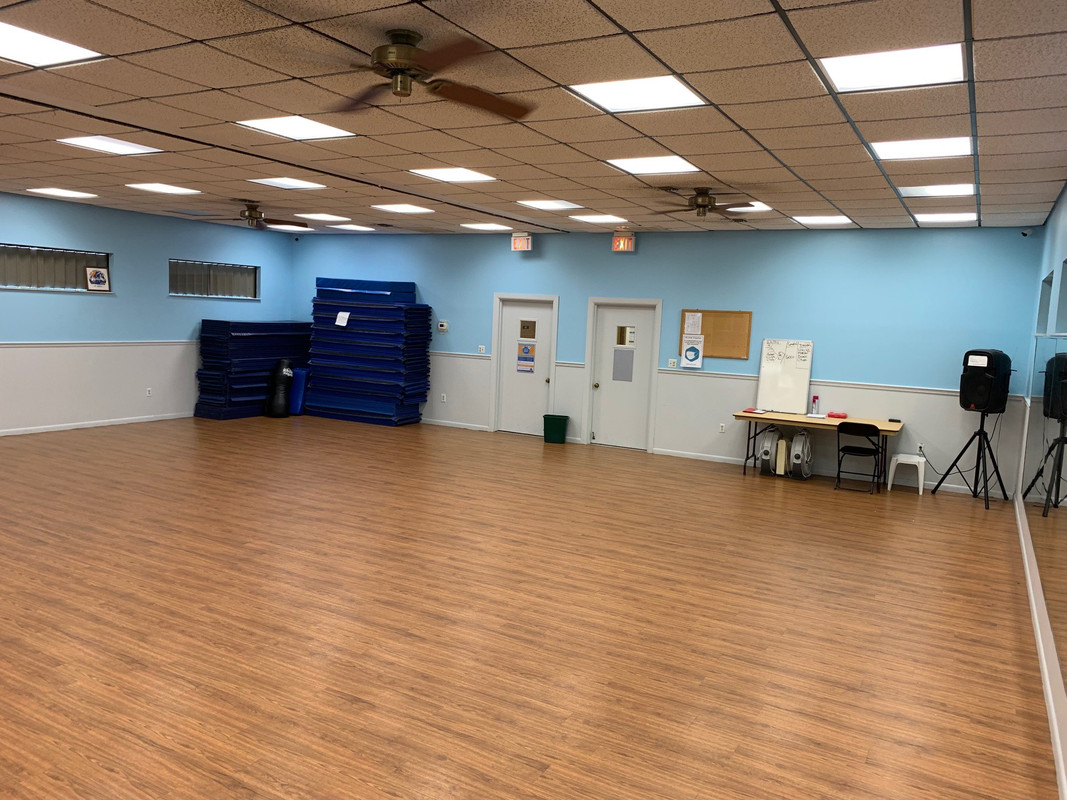 Nancy Hanson Recreation Complex multipurpose room (1)