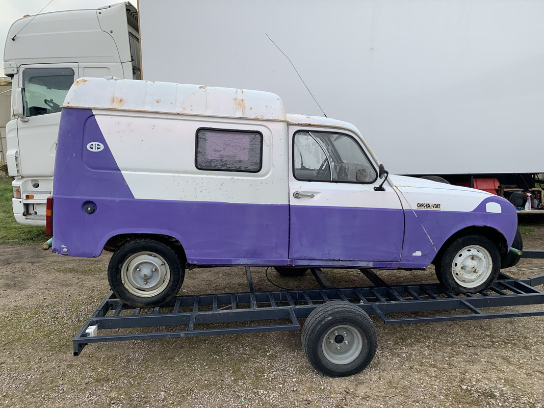 EEF1984E-7DDA-41DB-9FB7-B276BEF24055