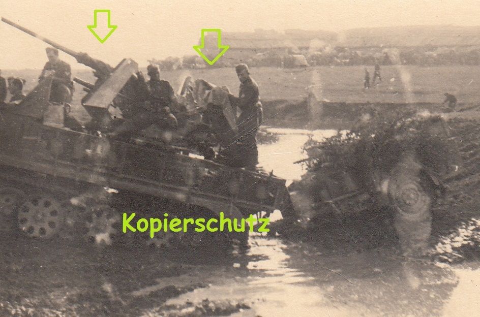 org. Foto 2. WK Wehrmacht Halbkette Fahrlafette SDKfz 8t mit Hänger