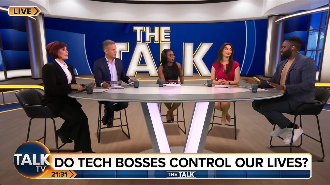 LIVE The Talk  26-Apr-22.mp4_snapshot_32.20.533
