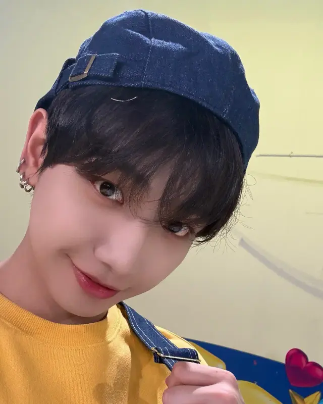 20250425_042338_copy_1851x2314_1