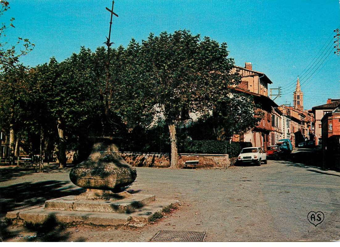 Lezat (09)place de la Marne