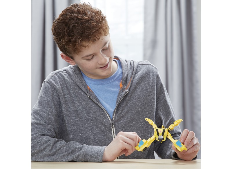 Transformers-Cyberverse-1-Step-Bumblebee-003