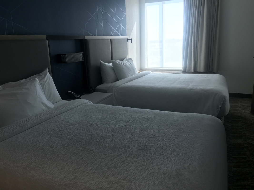 6BAA0C2F-18BC-4E1B-8586-DF0D33F2C7CD