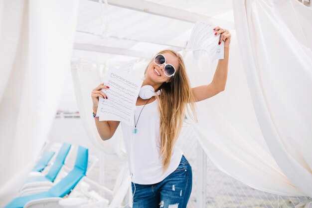 Как ухаживать за пластиковыми компонентами шатра