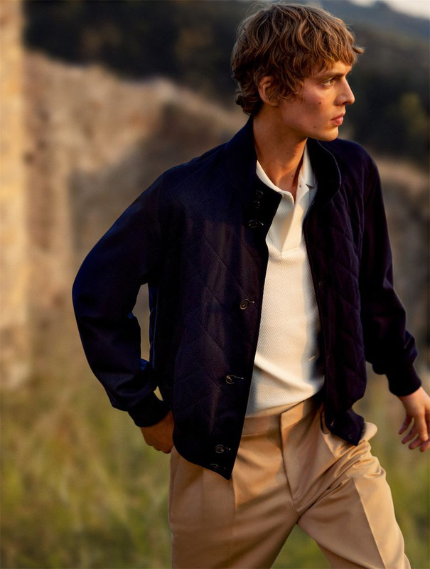 Loro Piana, la campagna SS23 celebra le origini italiane Loro Piana, la campagna SS23 celebra le origini italiane