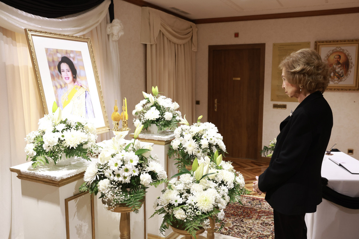 reina sofia condolencias tailandia 20251030 02