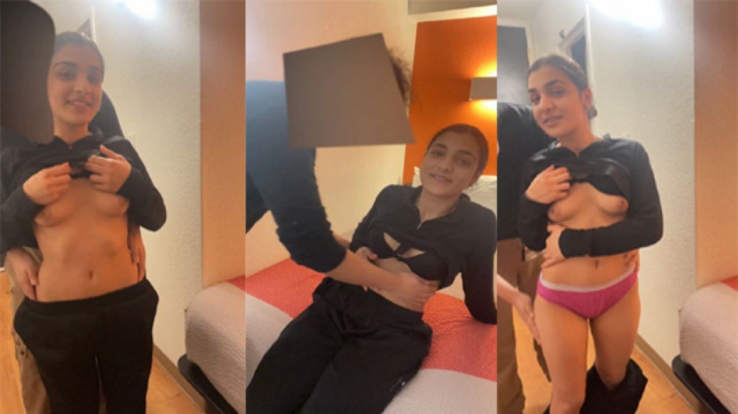 Desi girl romance in hotel room nude video
