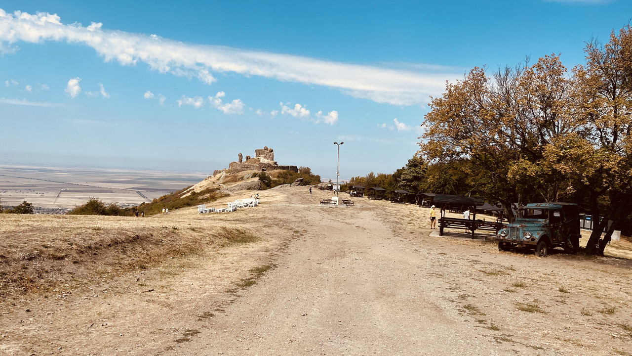 99E5942B-A286-406B-933C-2C07135DB7E7