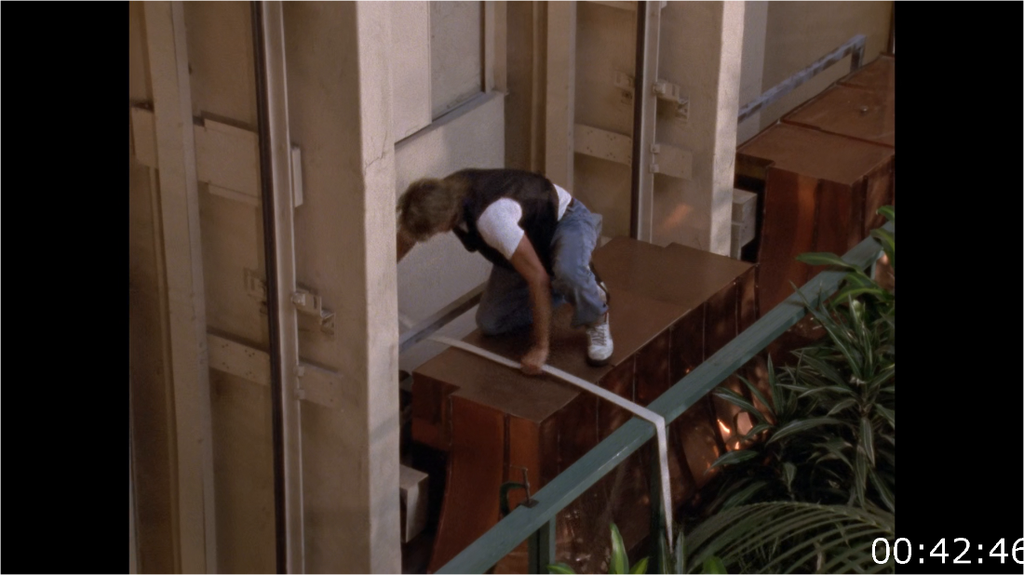 [Image: iunoti35j03p.png]