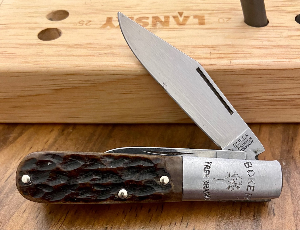 B230B332-534C-4889-873E-ABB4BFE87923