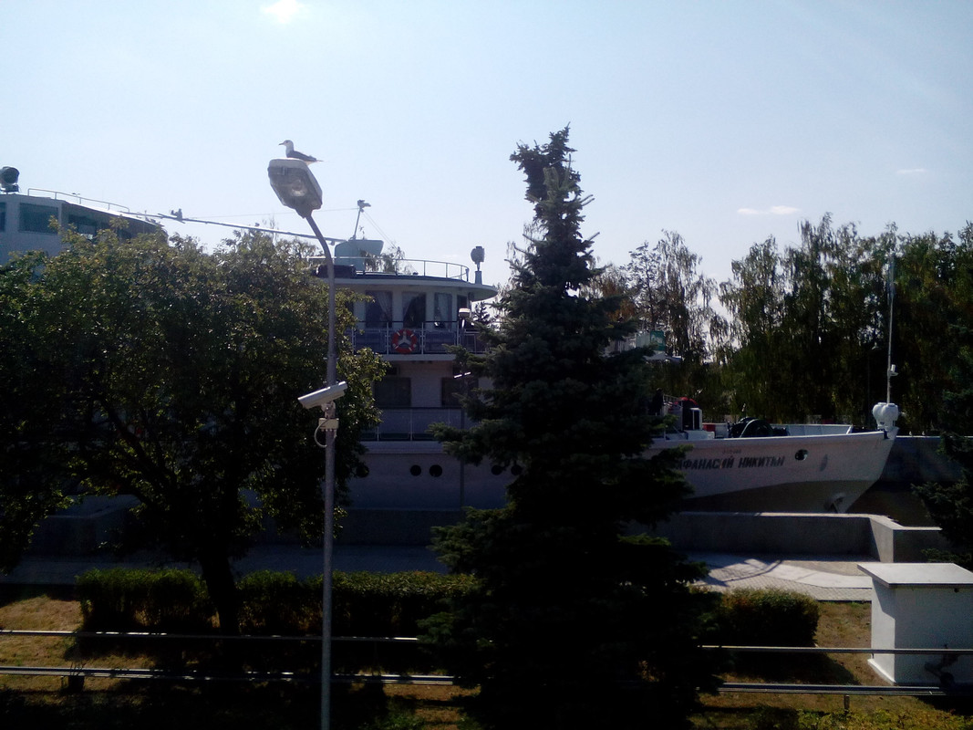 1534672975391-1289366154