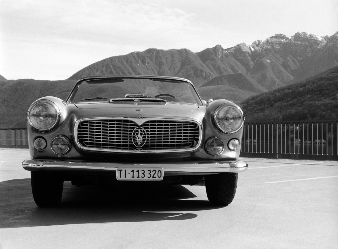 Maserati_3500_GT_Spyder_1959(2)