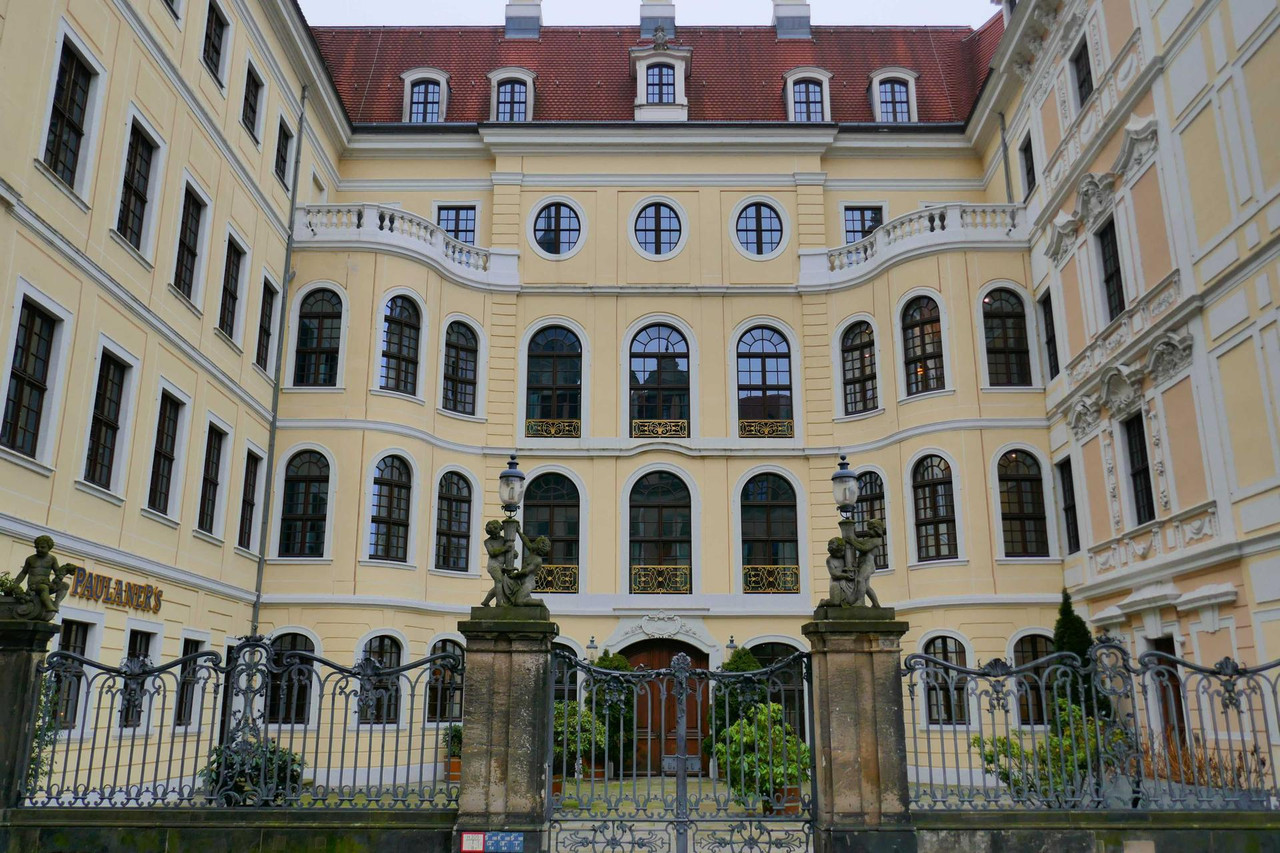 Bild: https://i.postimg.cc/v8VS4QB8/P1340393.jpg