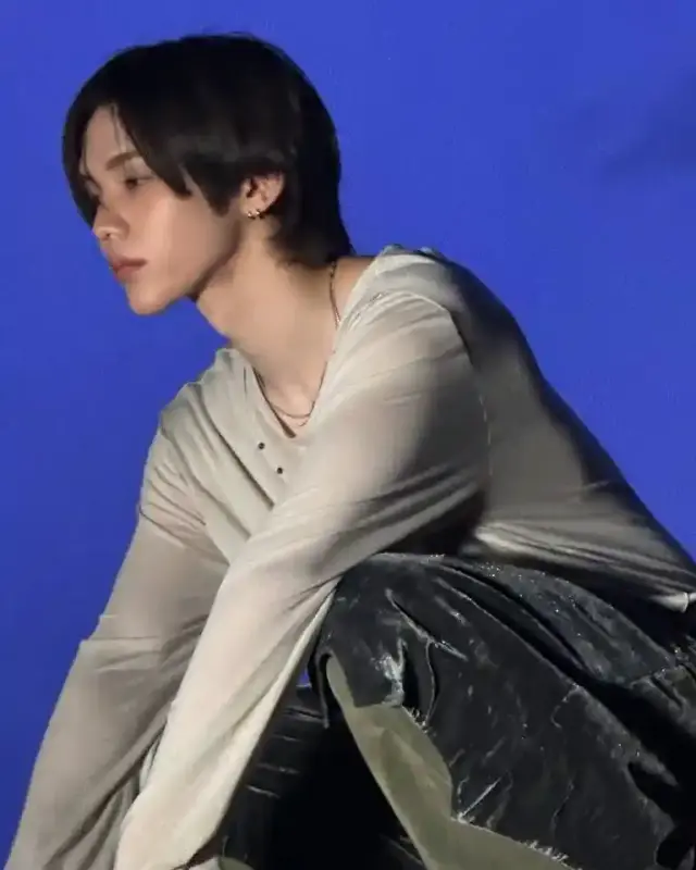 weverse_20250627200726-1_copy_768x960