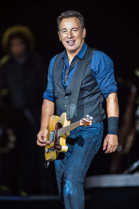 800px Bruce Springsteen Roskilde Festival 2012 - Bruce Springsteen: Discografia