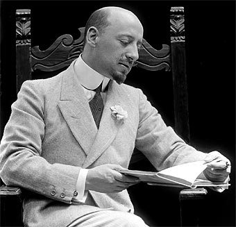 Fun Facts Friday: Gabriele D'Annunzio