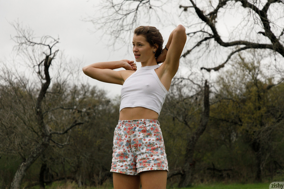 full_040_1432441436272308