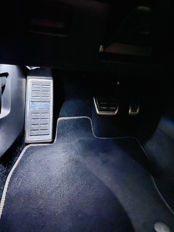 9A6134F9-E08E-4BF6-A663-0531B1053713