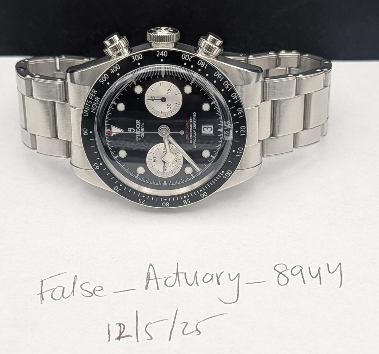 PXL 20251206 000630212 PORTRAIT ORIGINAL