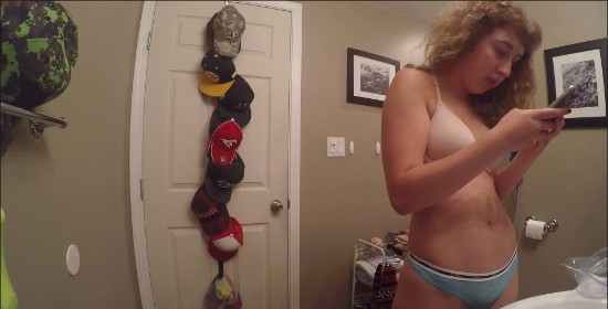 [Image: Voyeur47175111744.jpg]