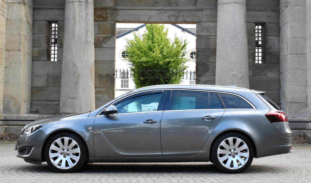 2016 66 VAUXHALL INSIGNIA 33