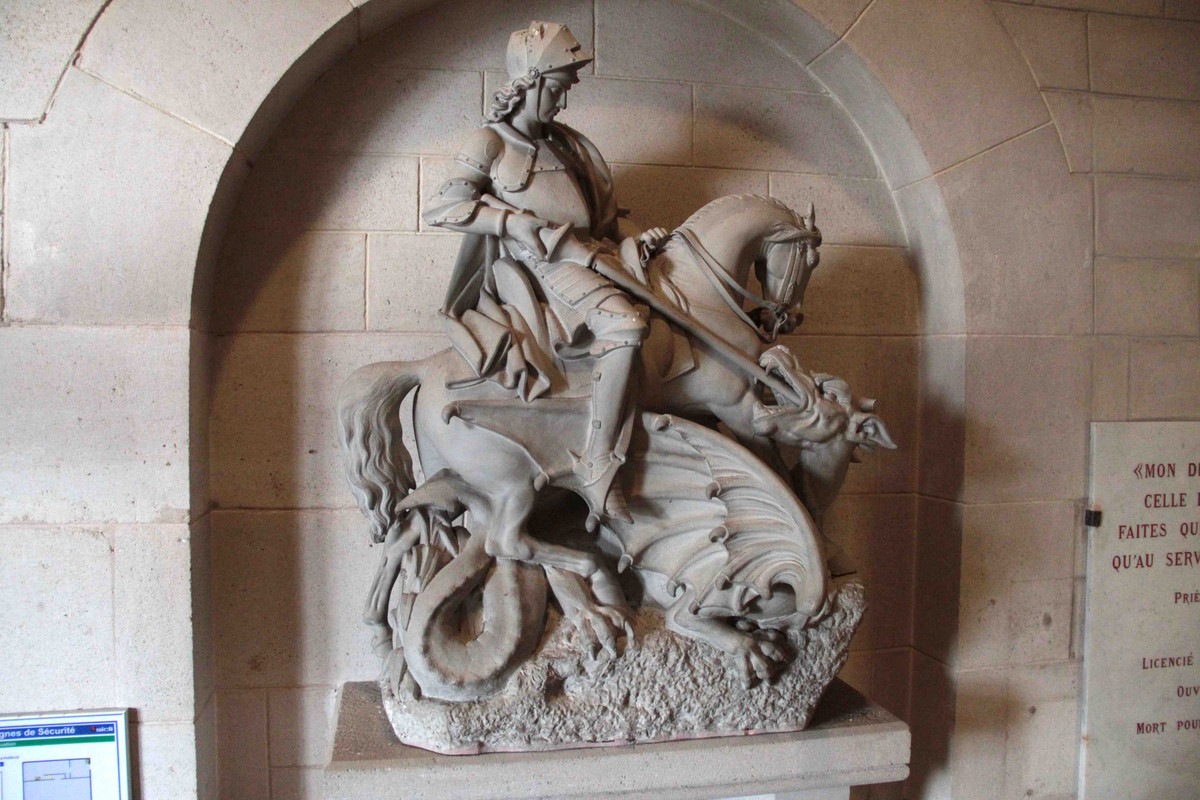 Statue de Saint-Georges