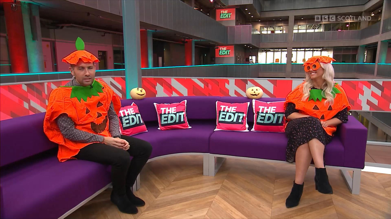 10.30 - 19.15.00 - The Edit  ᴺᵉʷ. S02E14 Entertainment news and chat ....ts_snapshot_04.14_[2021.10.