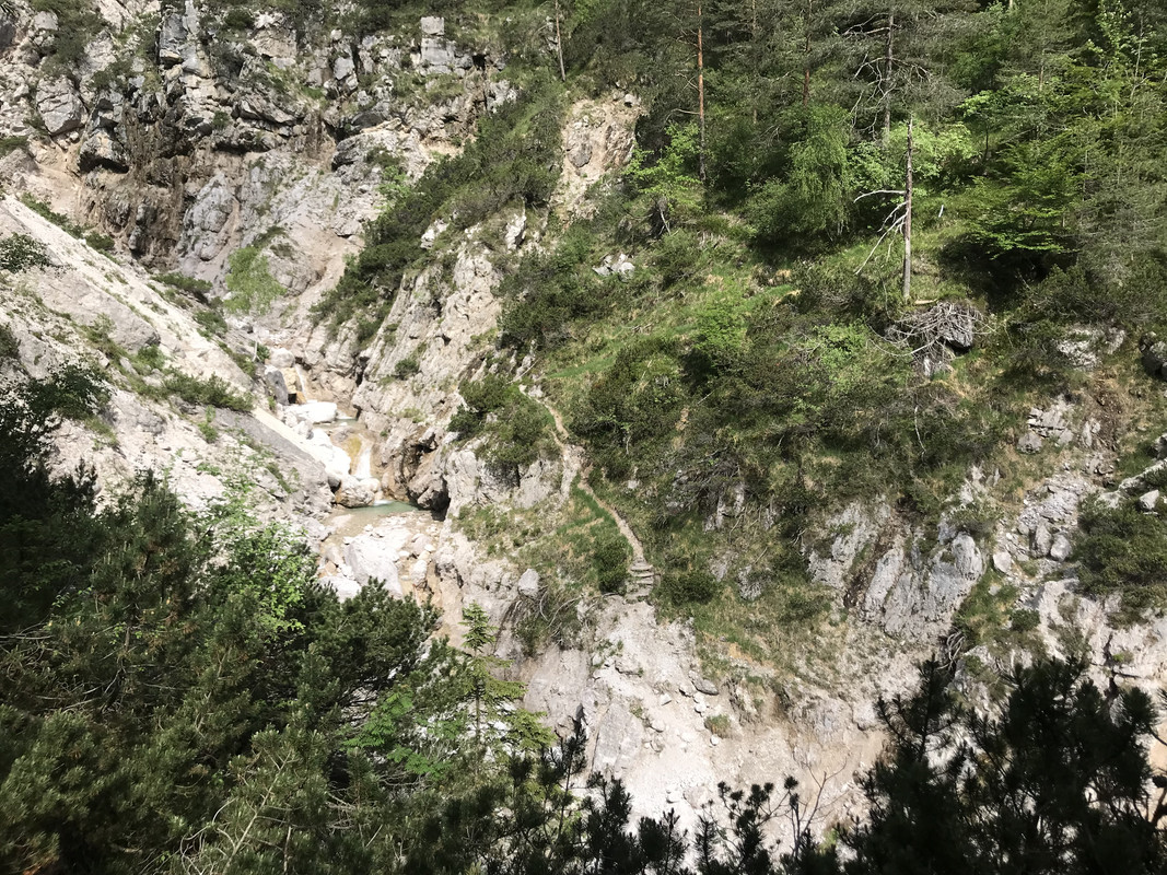 43578E19-2886-4278-BE61-2EA5B34EDBB5