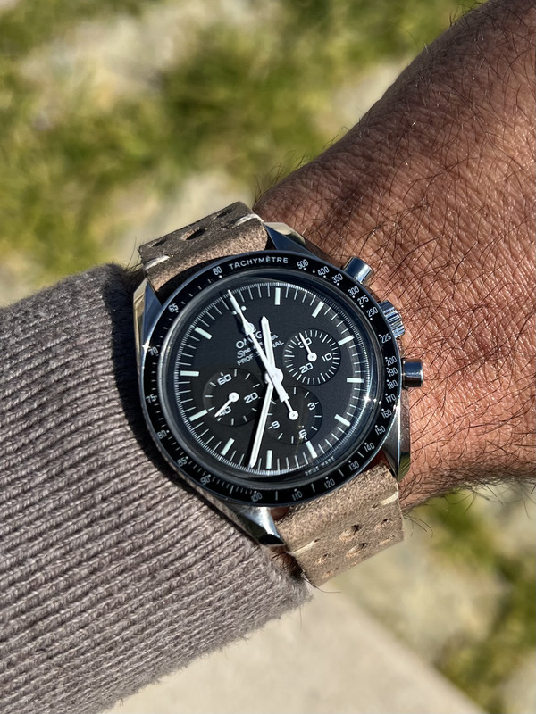 BD22B7C9-C594-4AC9-B778-F064807FFEF2