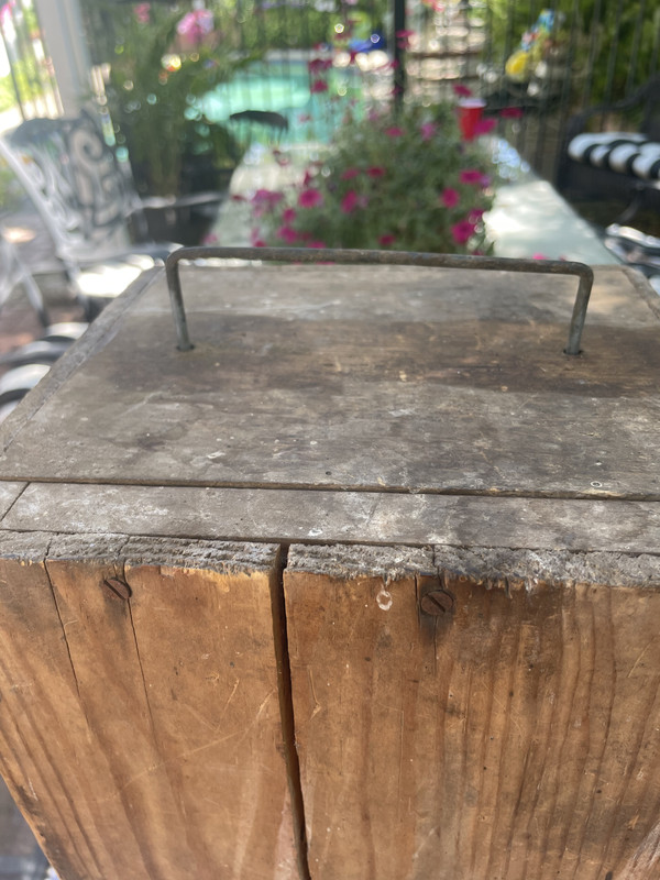 324682EF-34B9-44A6-AC98-FF7F1215E79D