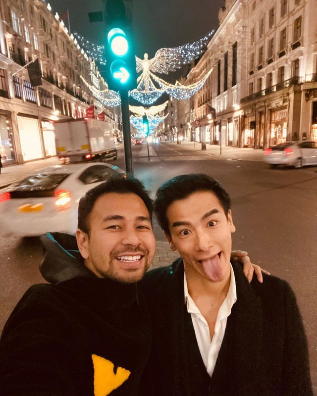 Raffi Ahmda dan Ryochin di London