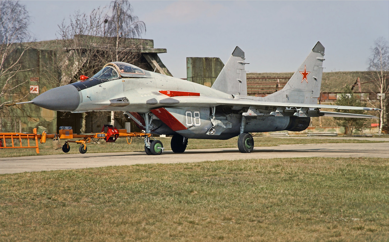 787. IAP, Mig-29 08 white (2)_4